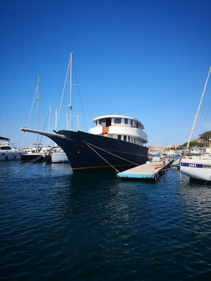 Classic Yacht Yanika Yachting Watersport Ets contacts