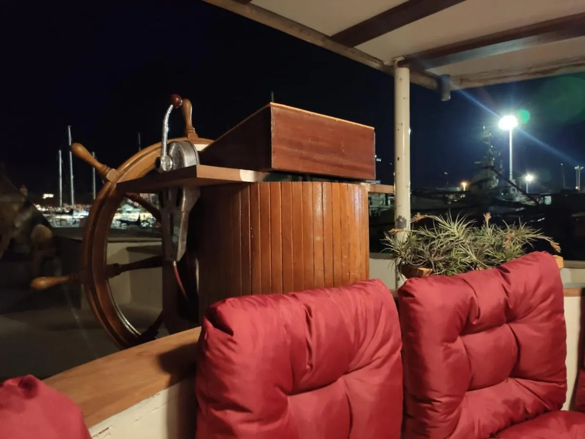 Botel Classic Yacht Yanika Yachting Watersport Ets Villaputzu Italy